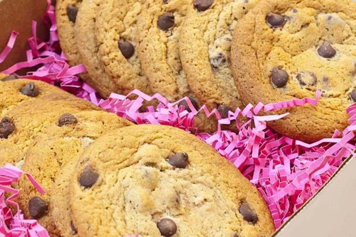 Classic Chip Chip Hooray Cookie Box