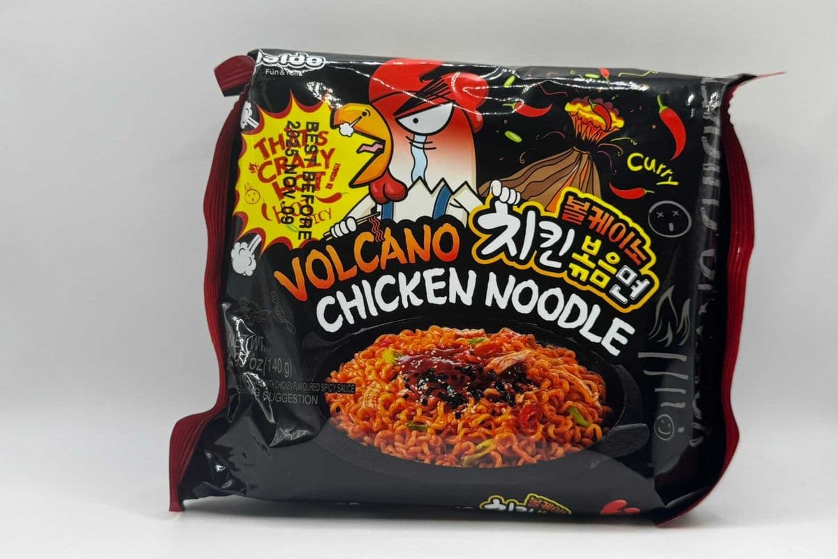 Volcano Chicken Noodle (140 g)
