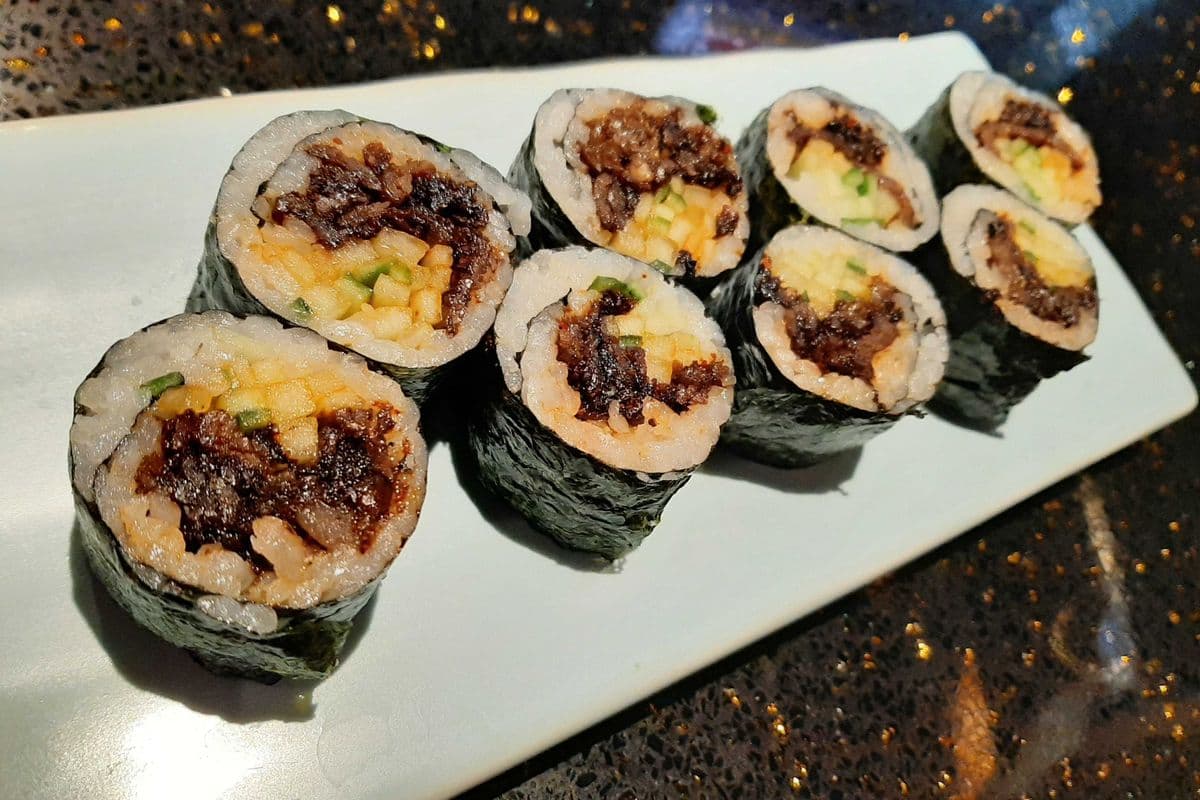 Spicy Bulgogi and Q Roll (8 pcs)