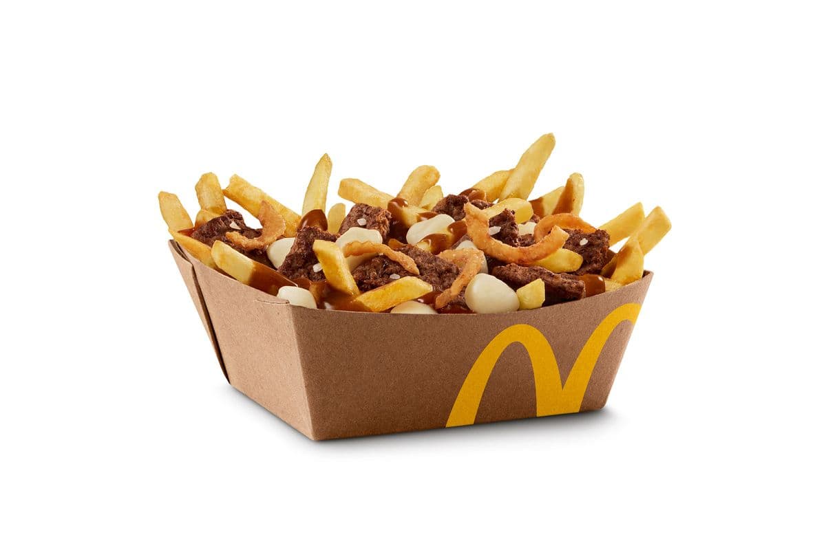 Poutine bœuf et oignons croustillants  [980.0 Cal]