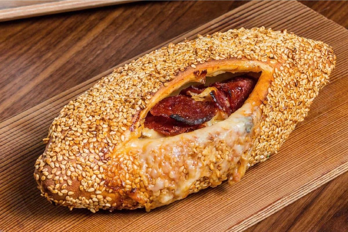 Stuffed Bagel Sandwiches (Sausage and Mozarella)