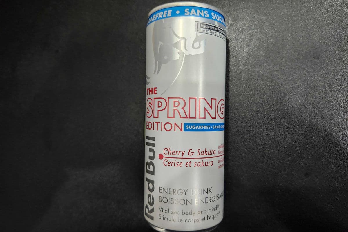 Red Bull Cerise & Sakura sans sucre / Red Bull Cherry & Sakura without Sugar (Spring Edition)