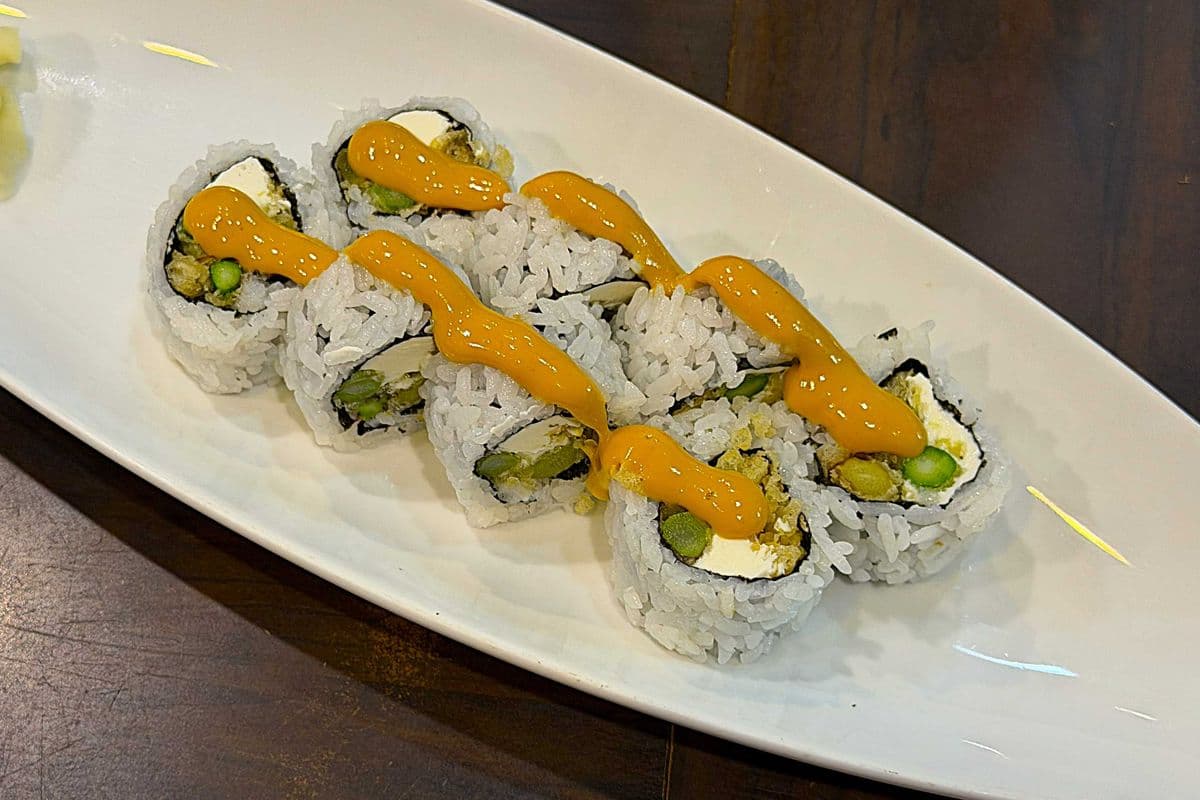 Asparagus Maki Roll (8 pcs)