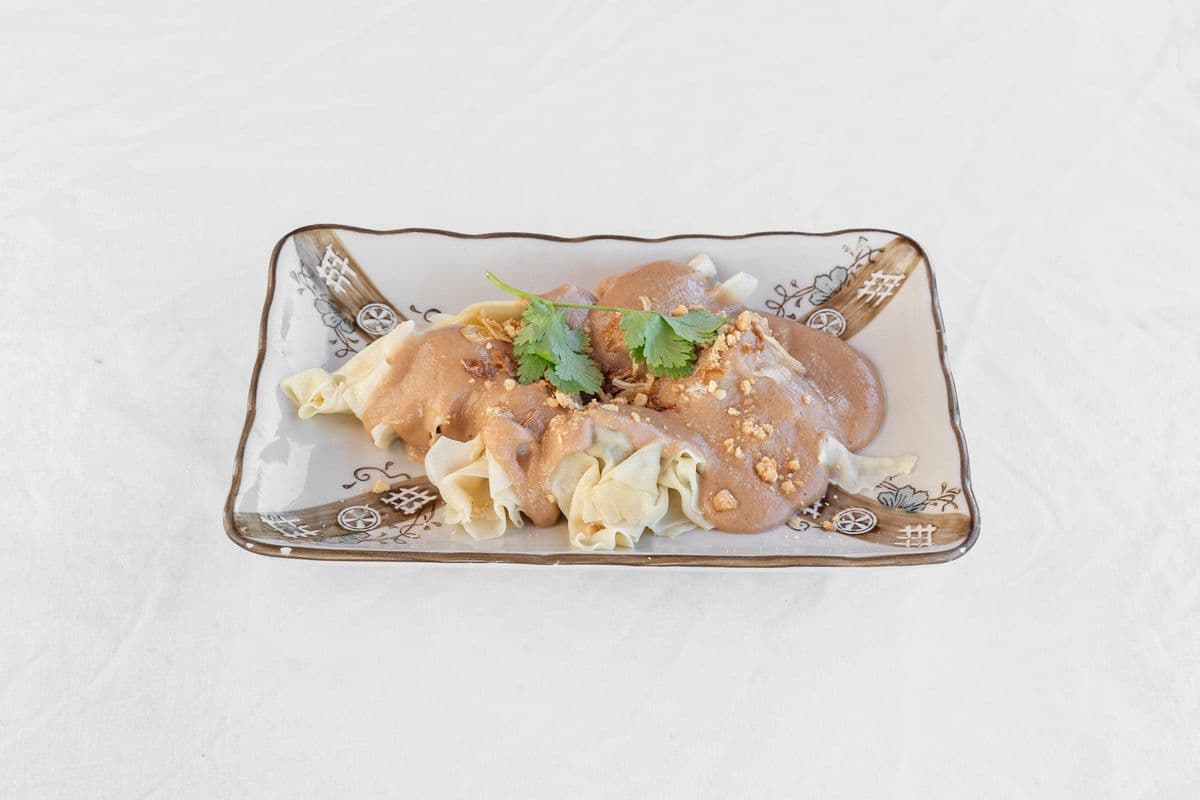 Wontons sauce aux arachides / Peanut Butter Wontons