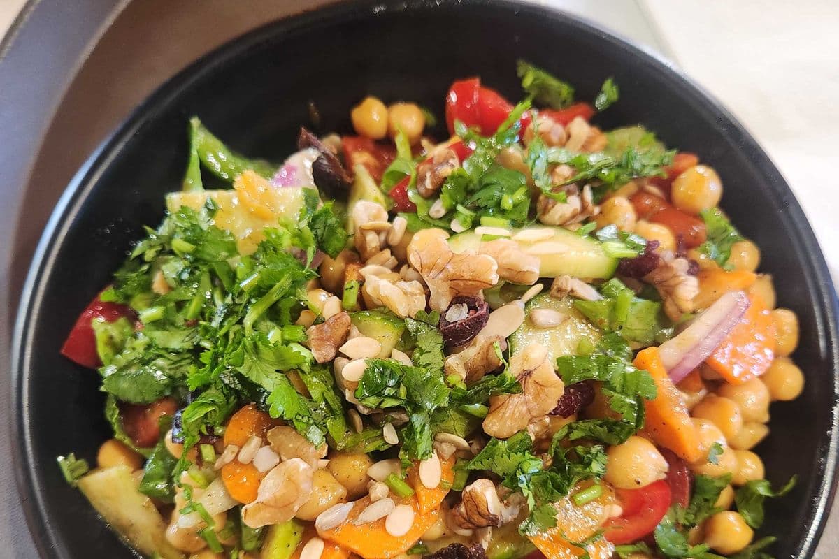 Chickpea Salad (Vegan)