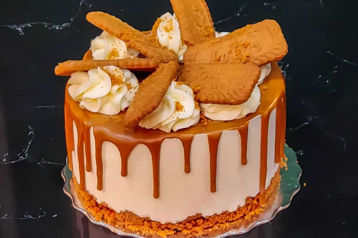Lotus Mousse Cake