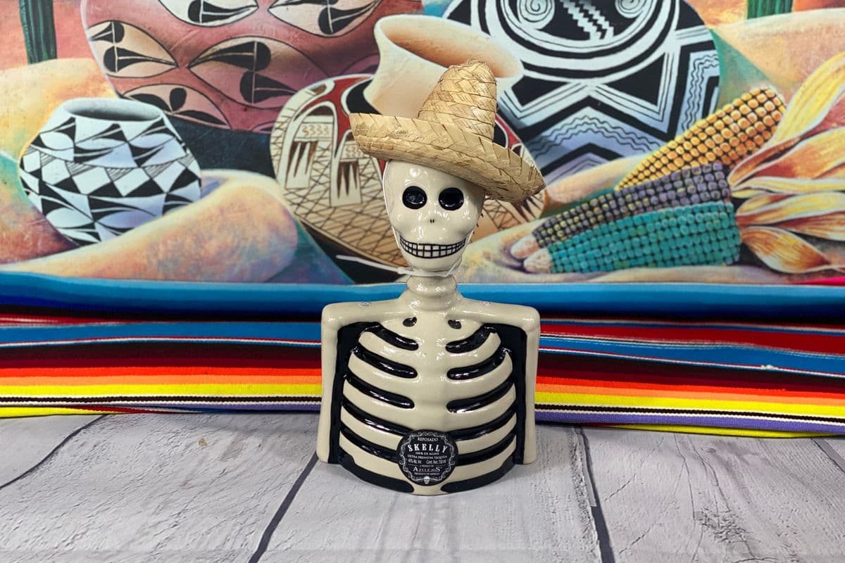 Los Azulejos Skelly Reposado Premium Tequila (750 ml)