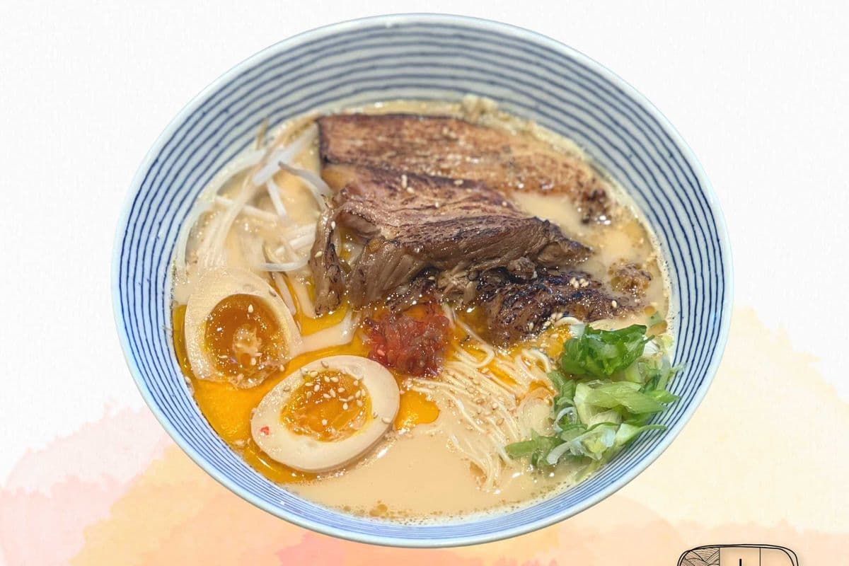 Spicy Tonkotsu Ramen 辛味豚骨ラーメン