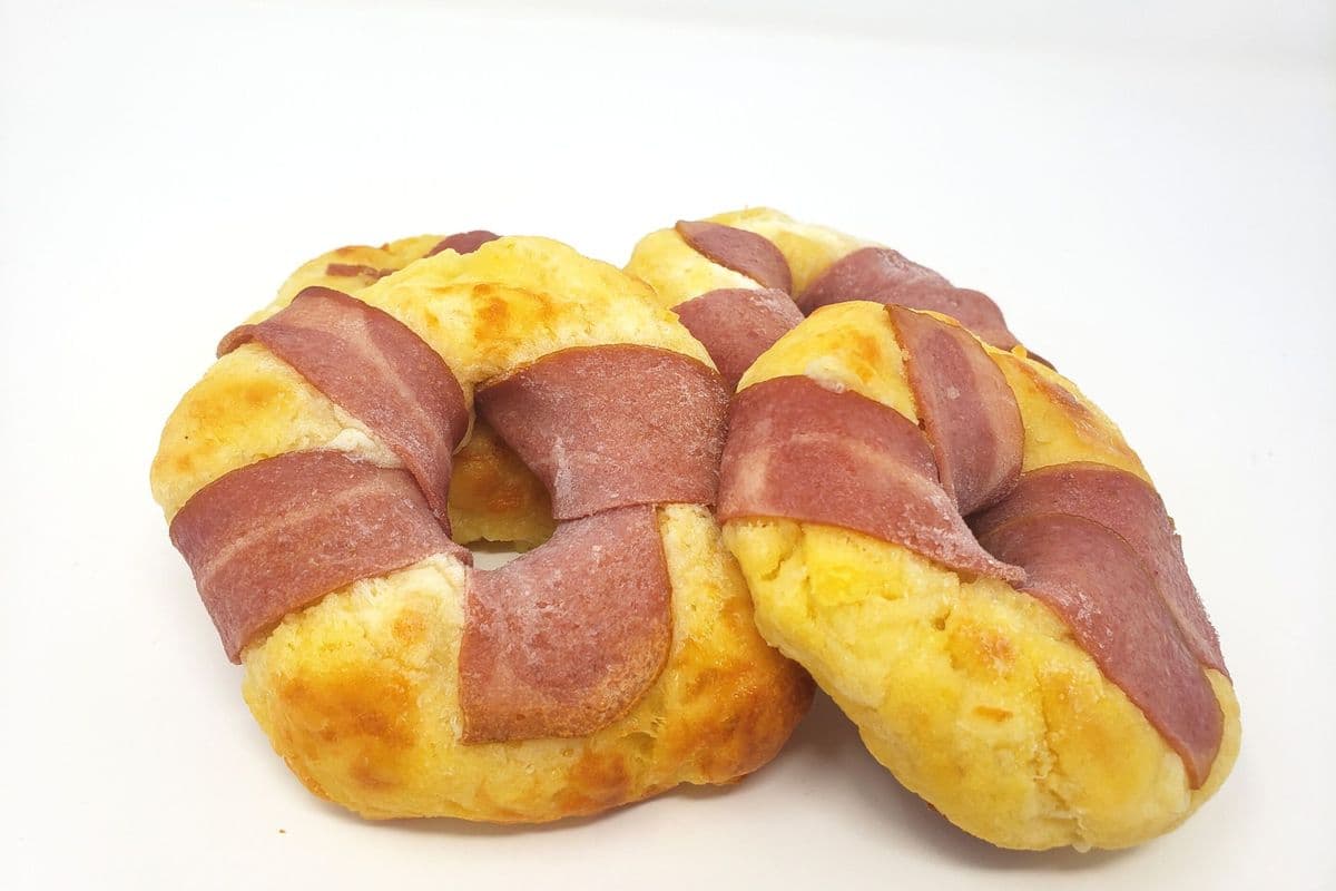 Keto Bagels Turkey Bacon-Wrapped 