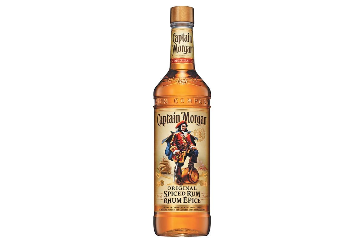 Captain Morgan Spiced Rum (750 ml)