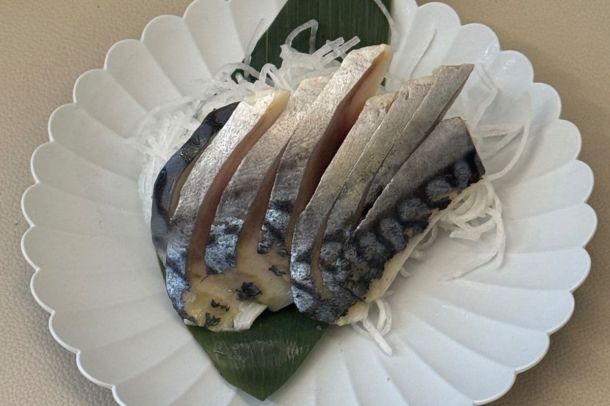 Shime saba Sashimi (7pcs)