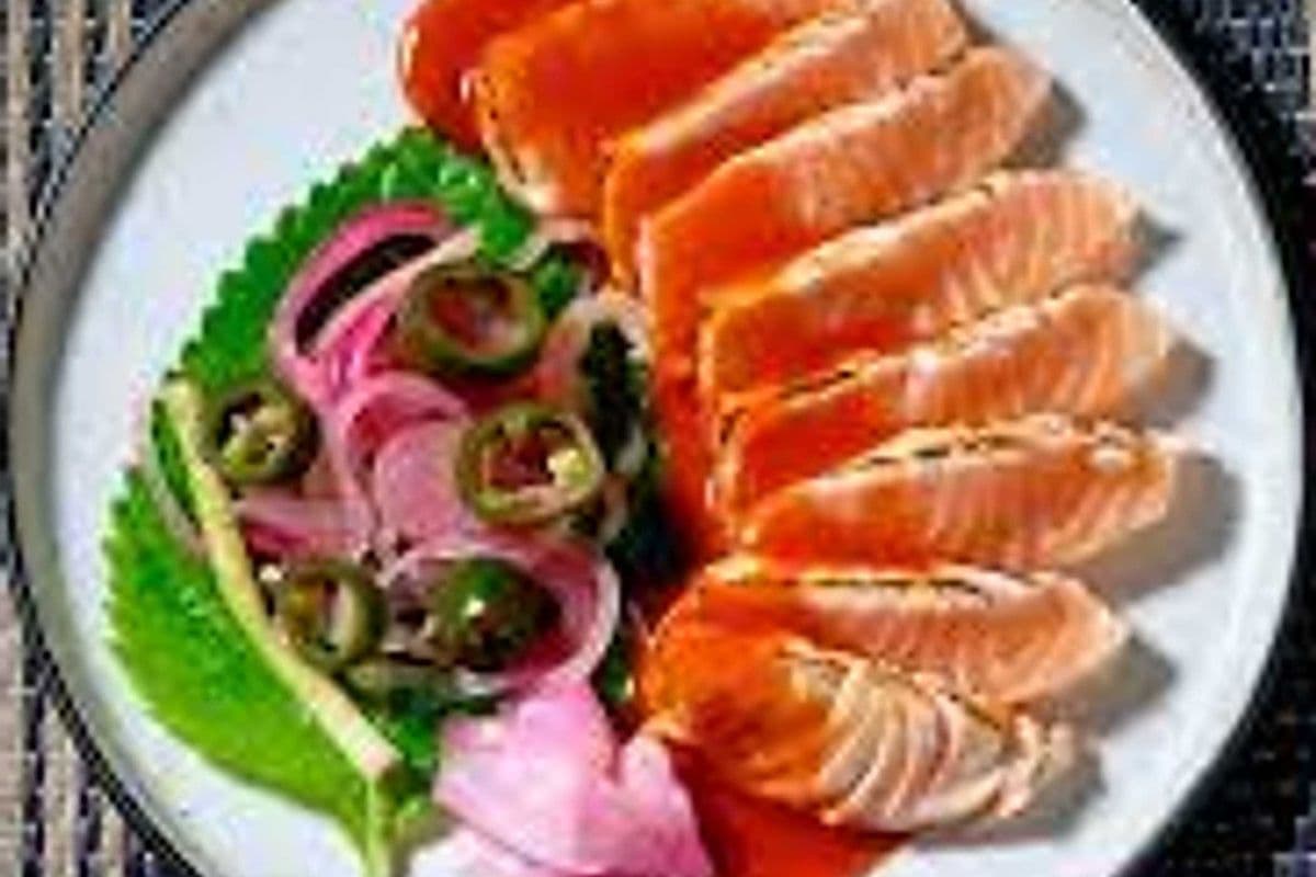 Spicy Salmon Tataki
