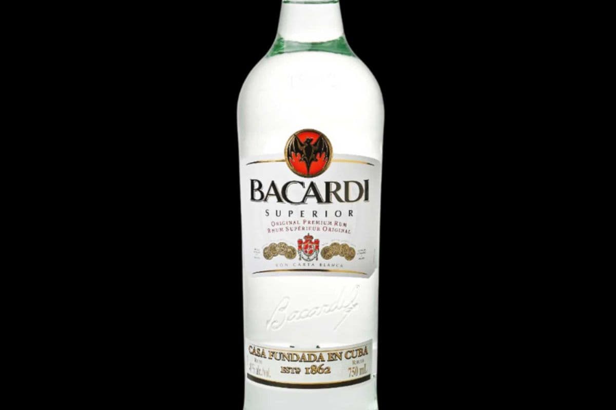 Bacardí Superior White Rum (750 ml) (1 x 750 ml)