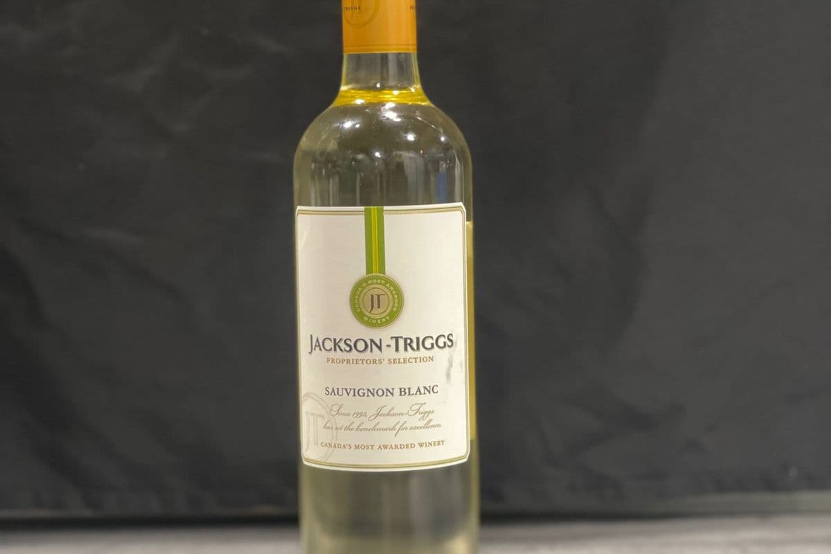 Jackson Triggs White (1 x 750 ml Bottle)