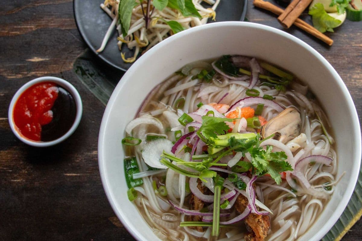 P07. Seafood Pho