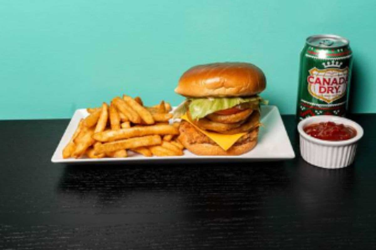 Deluxe Chicken Burger Combo