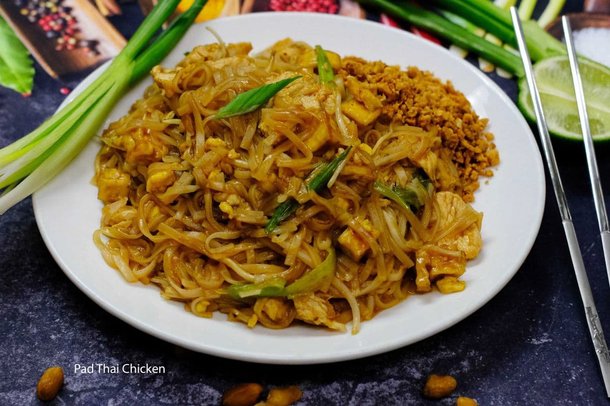 Pad Thai with Tamarind