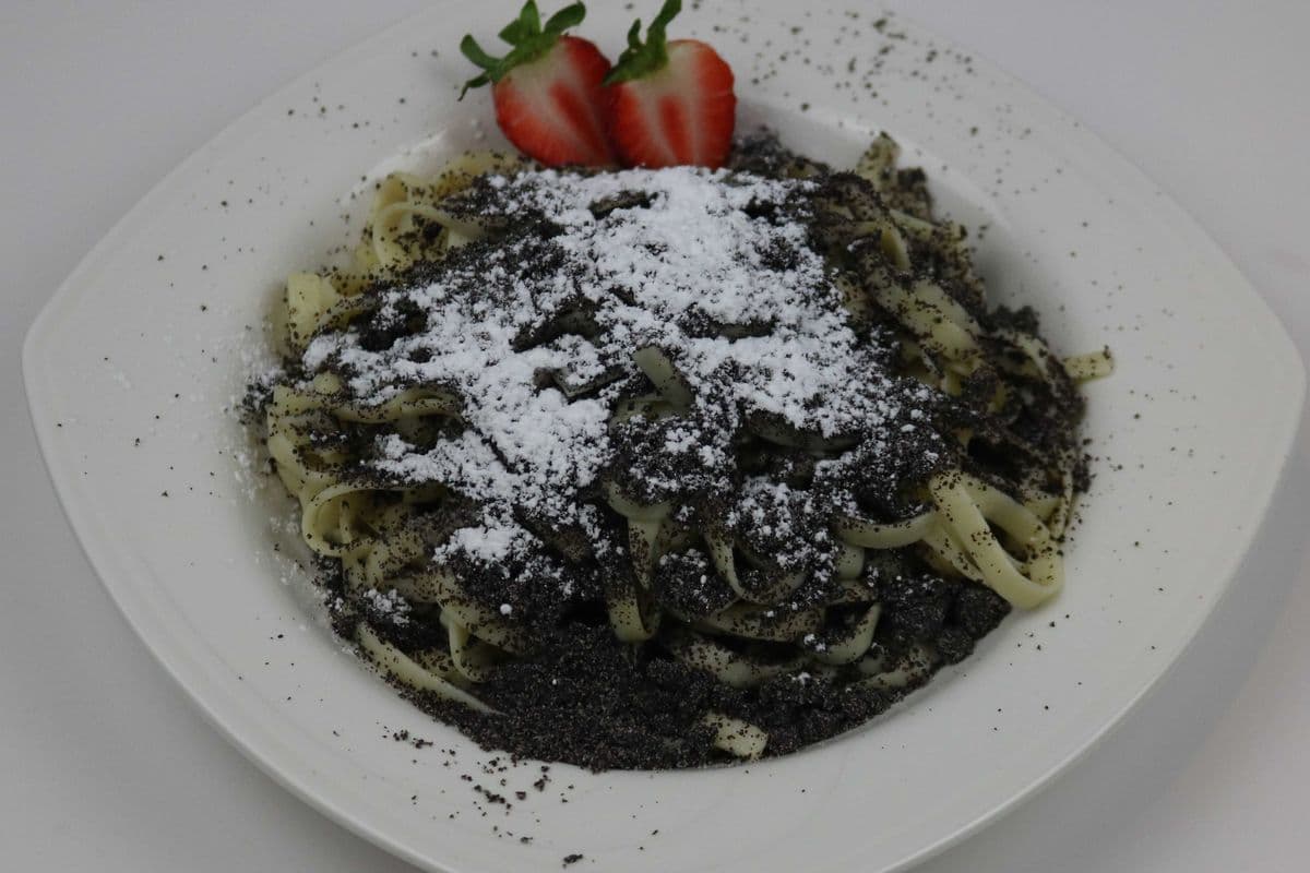 Pasta with Poppy Seeds