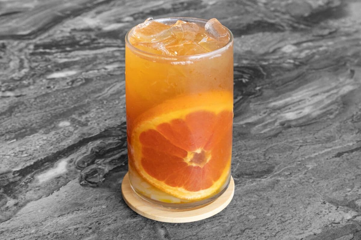 B2. Fresh Grapefruit Tea with Lychee Jelly