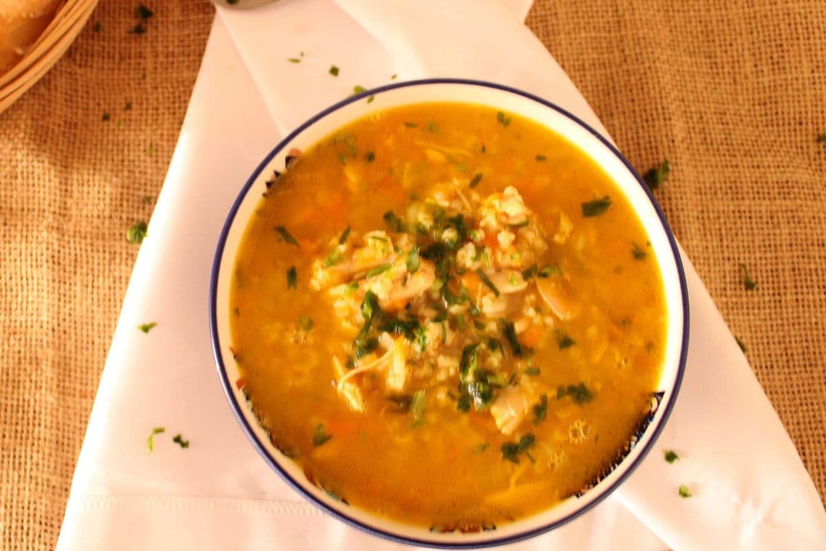 Keto Chicken Soup (196 Cal)