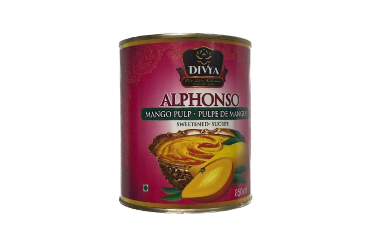 Divya Alphonso Mango Pulp (850ml)