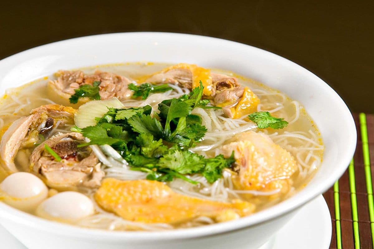 34. Steamed Chicken Noodle Soup with Quail Eggs