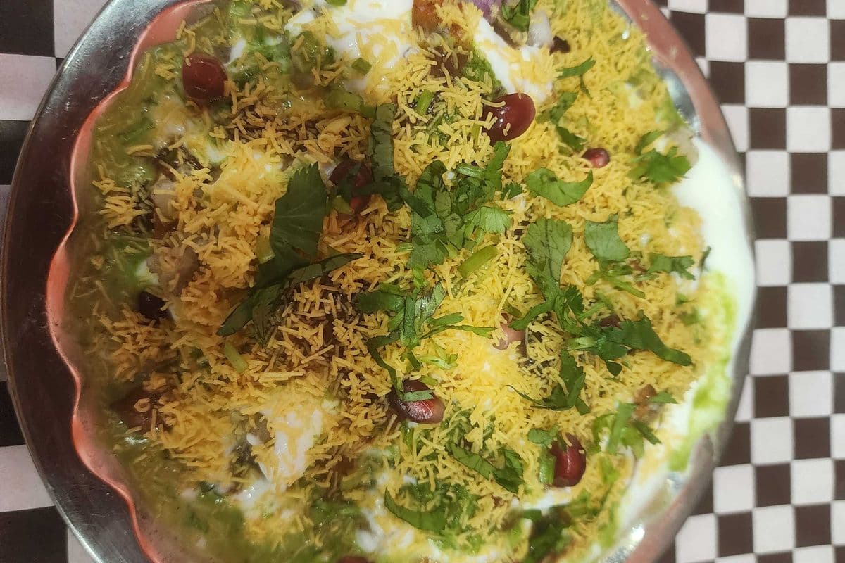 Papdi Chaat (SN Green Chutney) (No Onions)