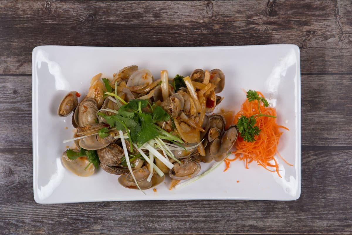 Homemade Spicy Clams 家常辣炒蚬