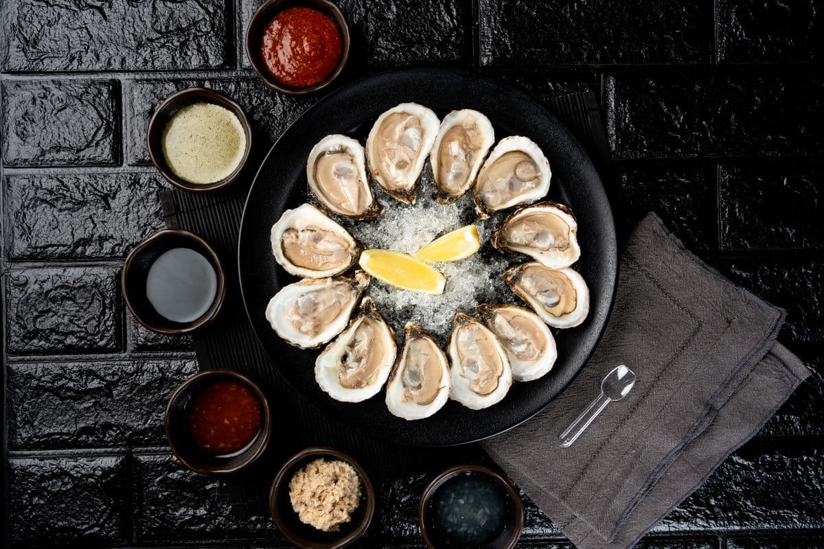 1/2 Dozen Lucky 88 Oysters