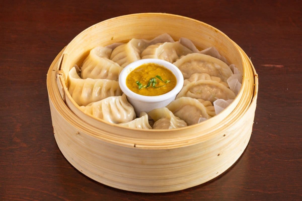 Chicken Steamed Momos (12 pcs)