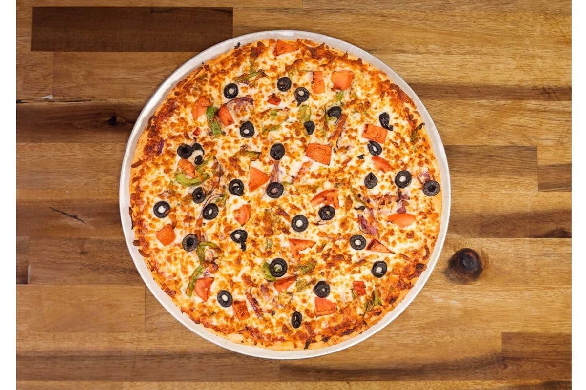 12" Medium Mediterranean Pizza