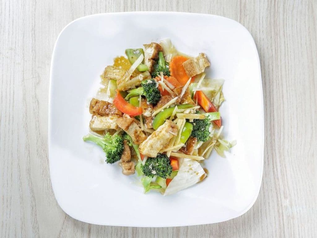 V27. Ginger Stir-fry   (Tofu or Veg)