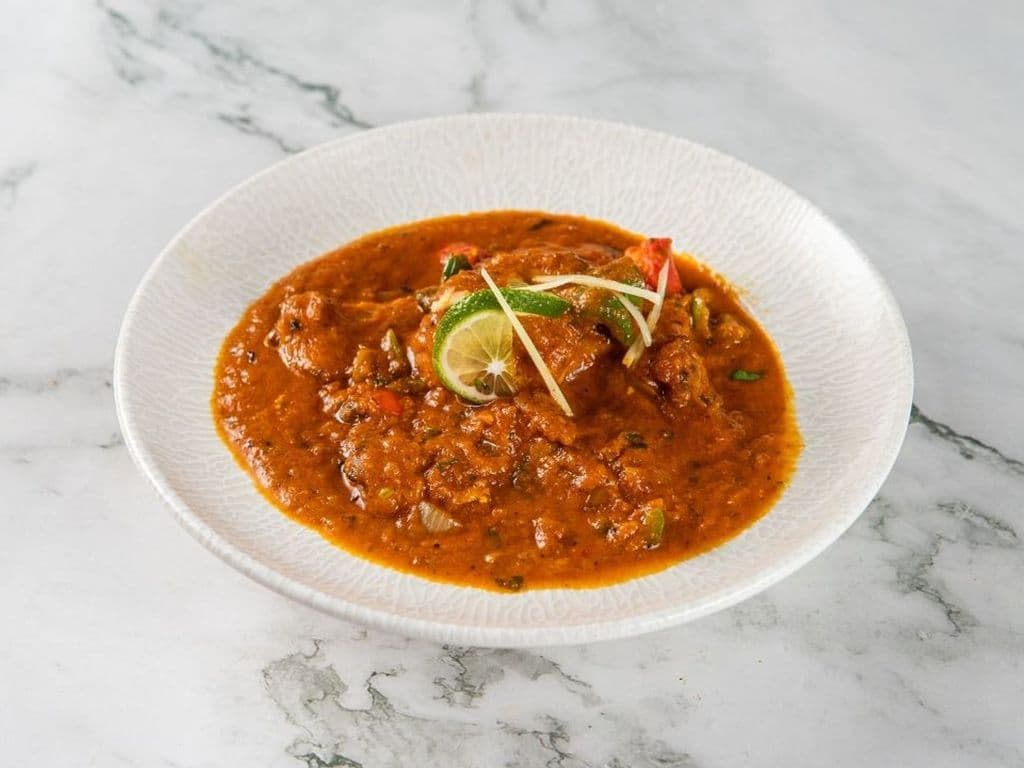 TANDOORI BUTTER CHICKEN