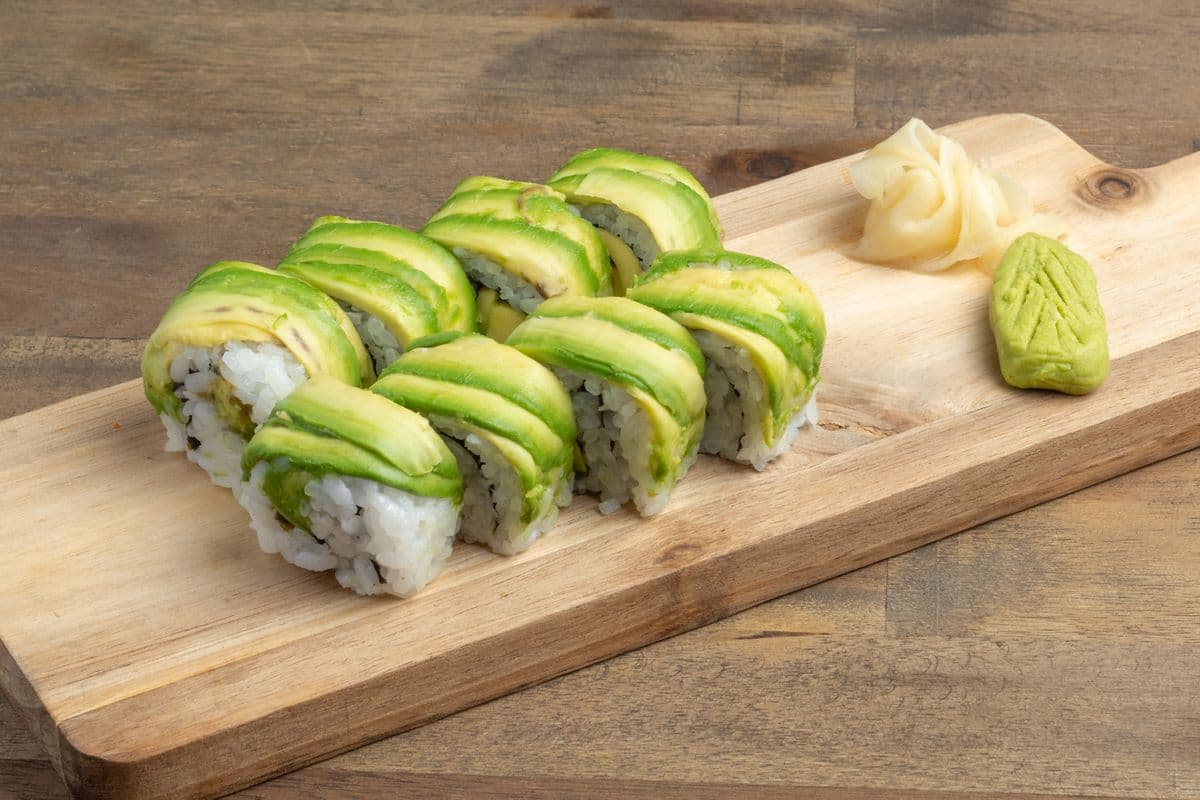 Avocado Roll (8 pcs)