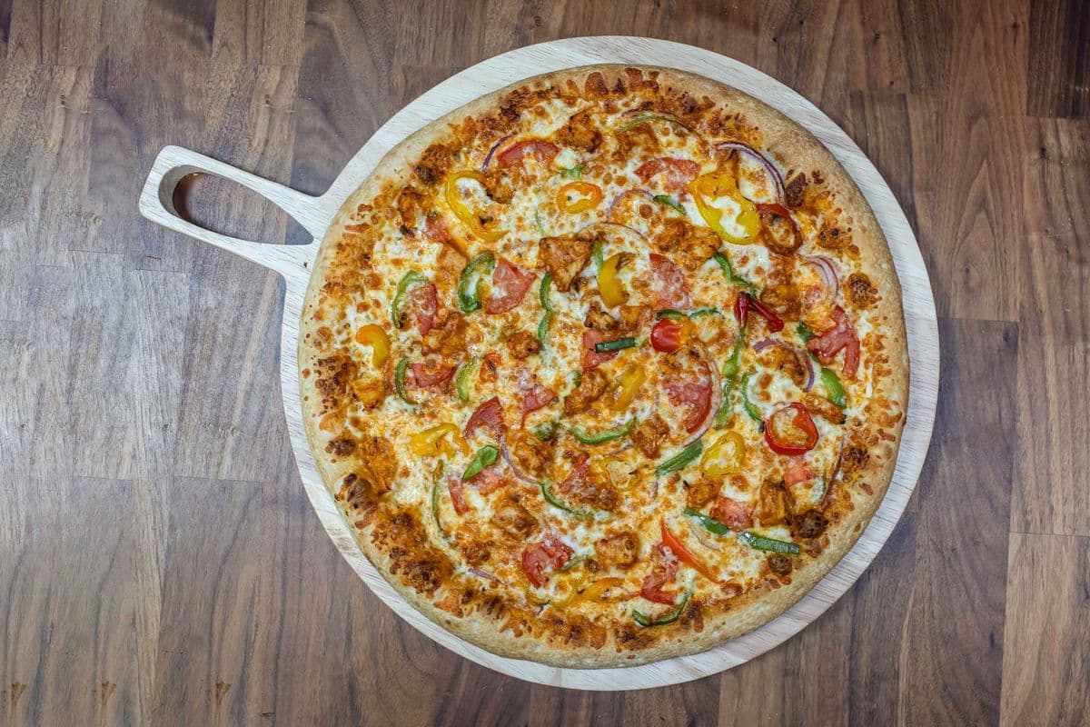 Butter Paneer Pizza (10" Small)