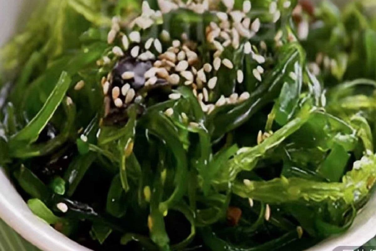 A02. Seaweed Salad 海草沙拉