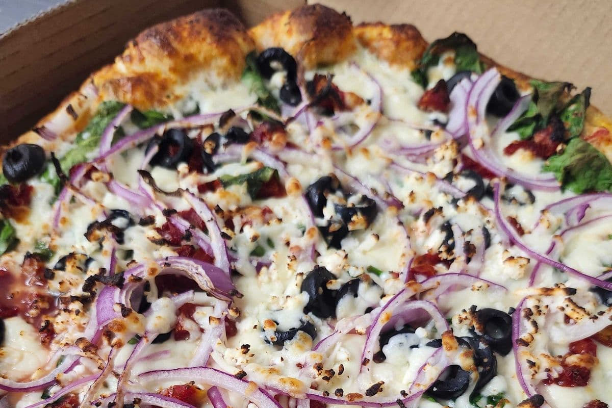 13. 14" Large Mediterranean Pizza