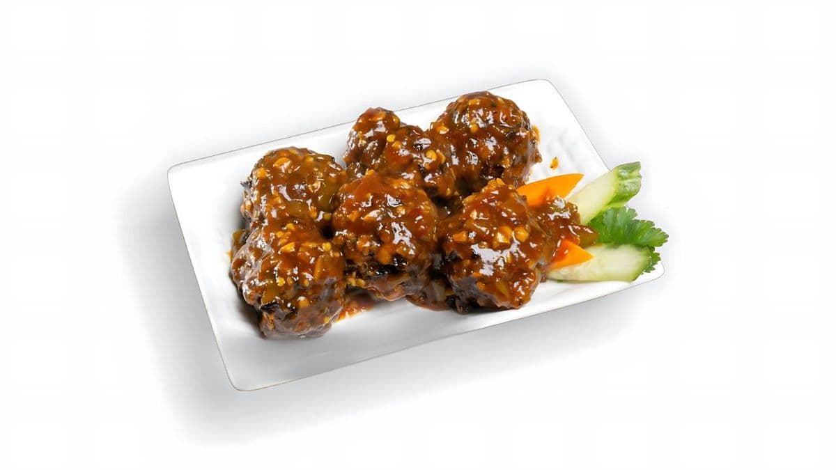 Veggie Manchurian Dry 6pcs (V)