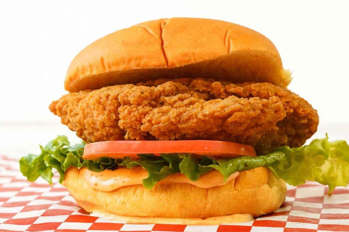 Classic Crispy Chicken Sandwich (No Spice)