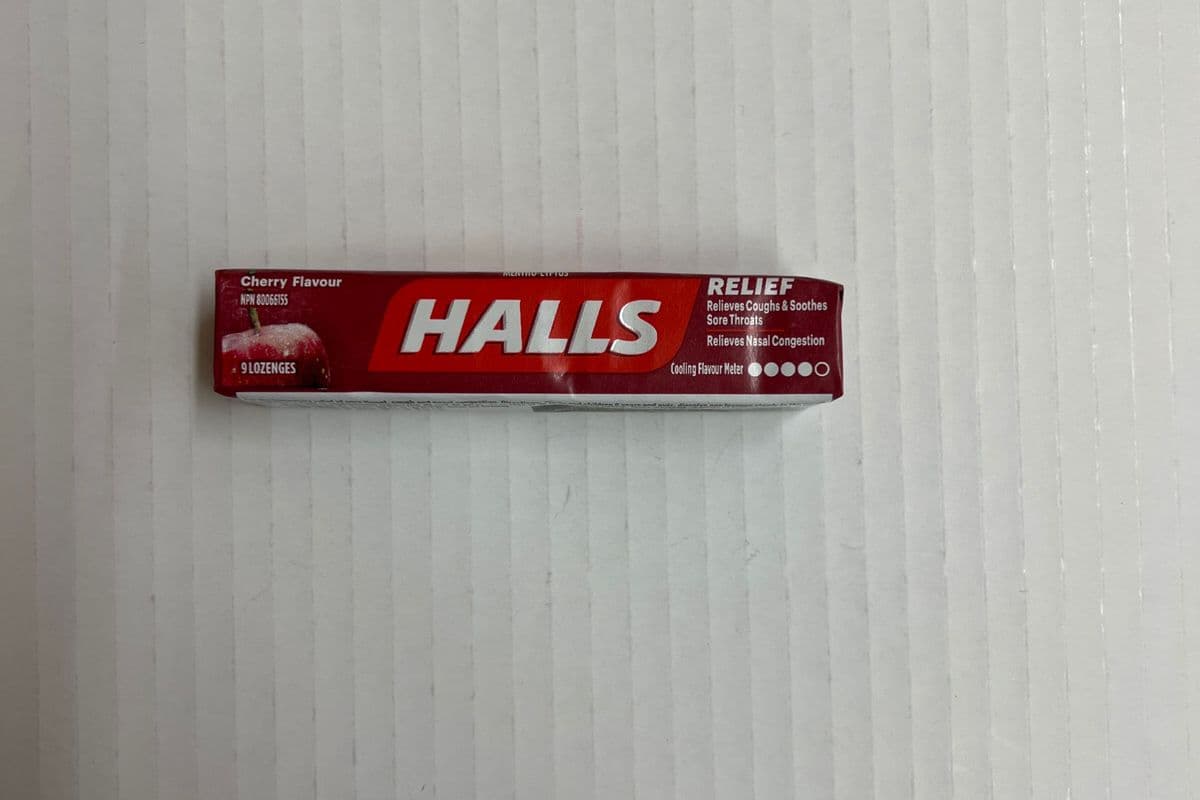 HALLS Cherry flavour