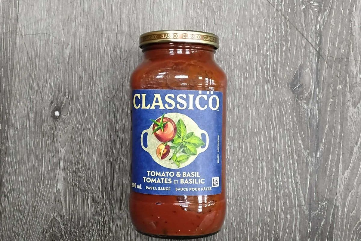 Classico tomato & basil pasta sauce (600ml)