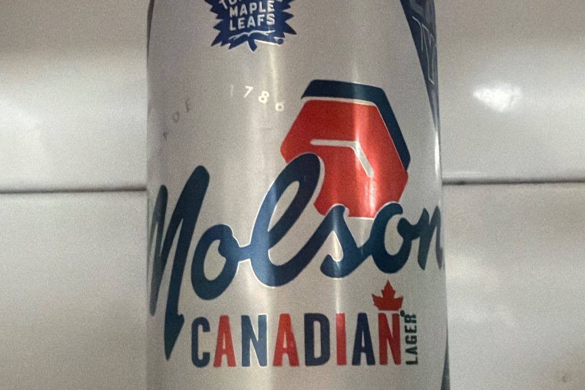 Molson Canadian 24 pack (cans) (1 x 473ml)