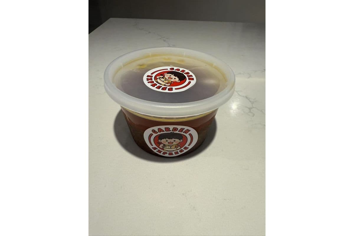 T5 Spicy House-Made Chilli Oil (16 oz)