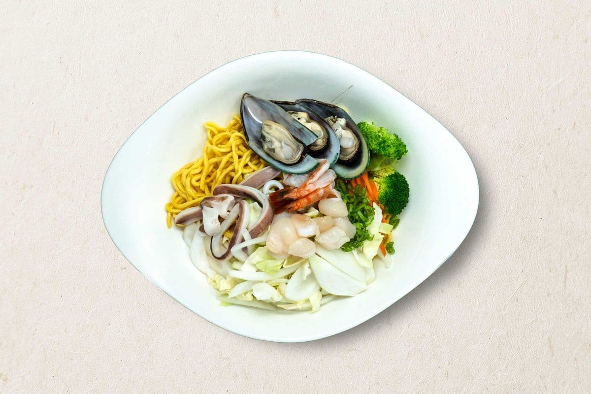 Seafood Yaki Udon