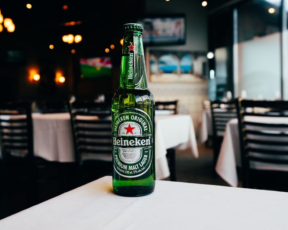 6 pack Heineken