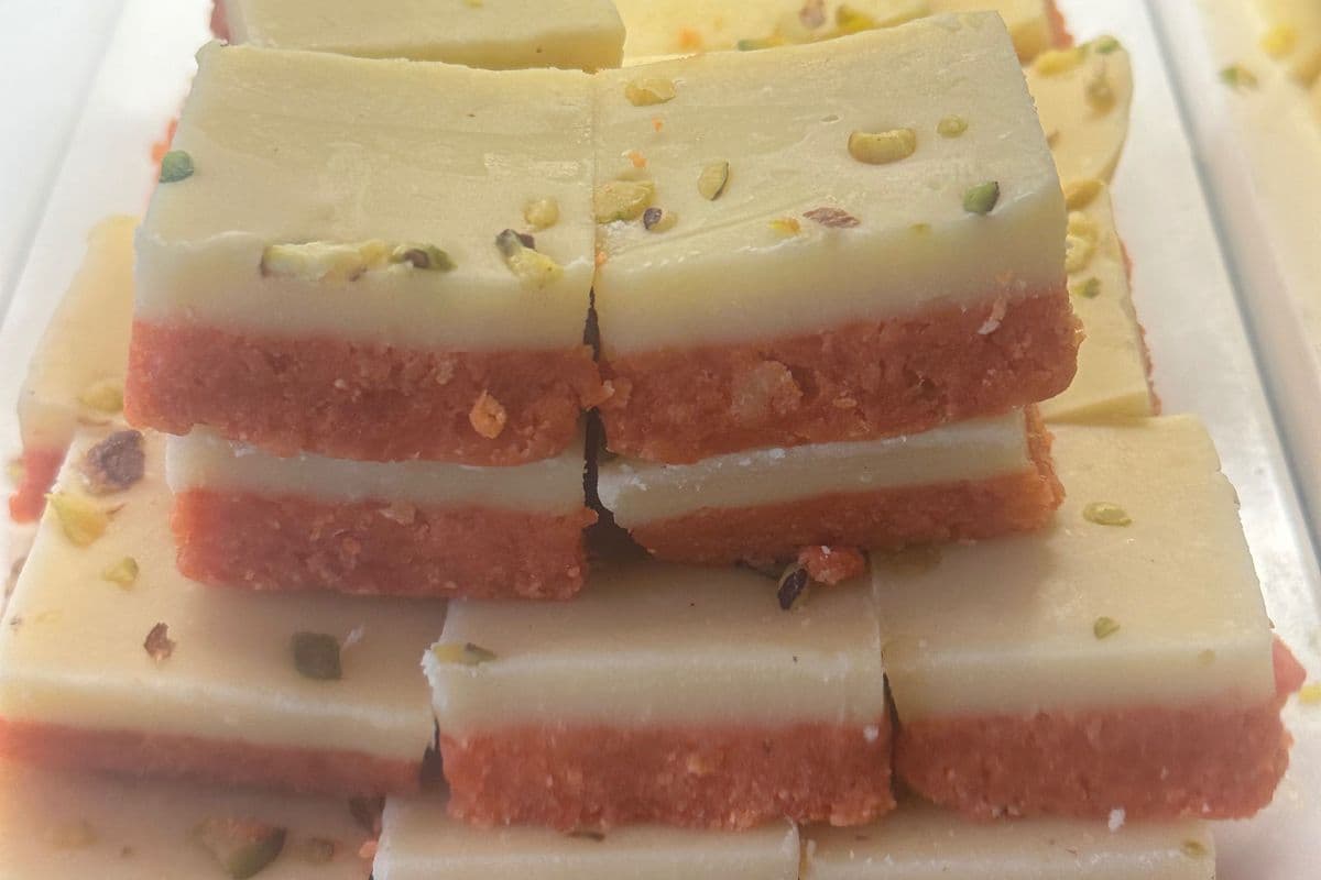 Gajar burfi (1 pound )