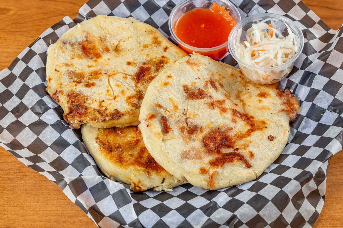 Pupusa Revuelta