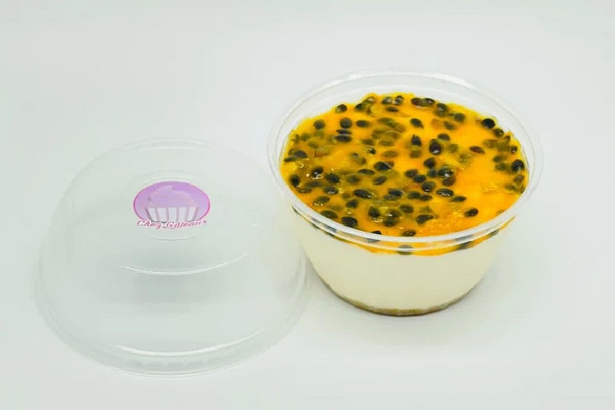 Petit Dessert À La Fruit De La Passion / Small Passion Fruit Dessert