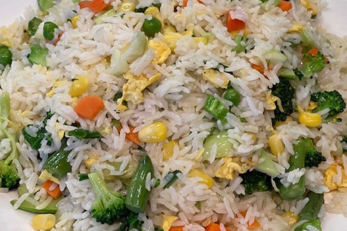 R6. Fried Rice with Deluxe Mixed Vegetables