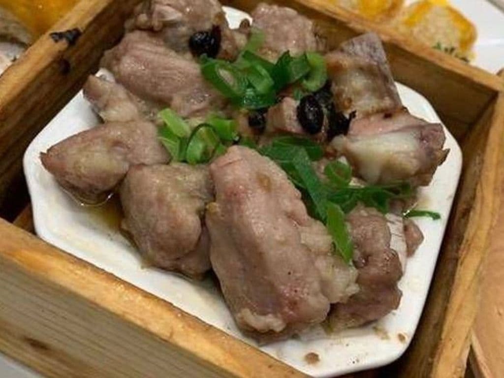 Pork Ribs w/ Taro L08
